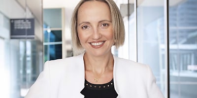 claudia pirko blackline ad uvyfok