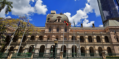 queensland parliament building ad at txwt6u