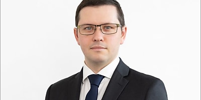 shaun backhaus dba lawyers ad at twoaif