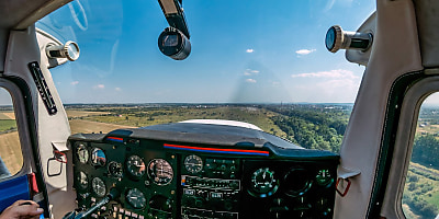 small aircraft cockpit ad mryrg3