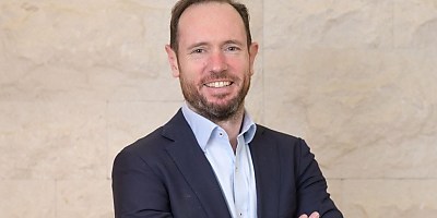 john o mahony  at j5jqr4