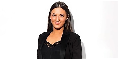 deanna garrasi LMG bd j9sb7x