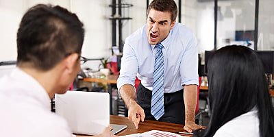 boss yelling hr vy6quq