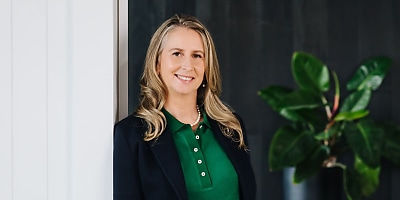 charlotte blair hr q7iz1q