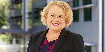 elizabeth shearer LCA hr gfkvxg