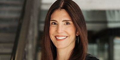 julia anas hr nculzw