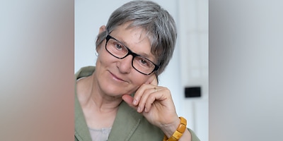 lyndall strazdins hr uggn40