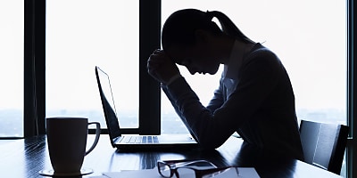 sad depressed employee hr fkas6h