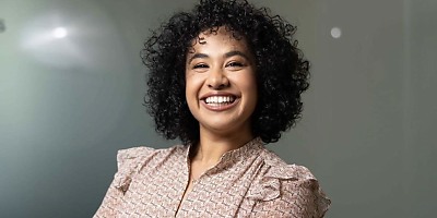 sanam ahmadzadeh salmani hr awof34