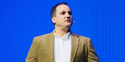 steve bennetts qualtrics hr xuc0fk