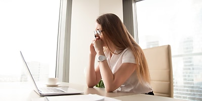 stressed woman employee hr c1wanf