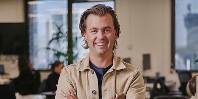 tom amos sidekicker hr m79k6j