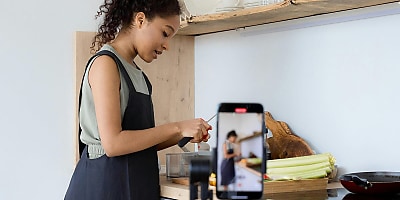 tradwife social media hr higgdn