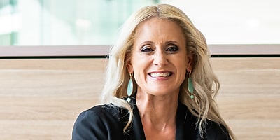 vanessa vershaw hr rrxizo