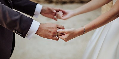 wedding concept hr rzzhvi