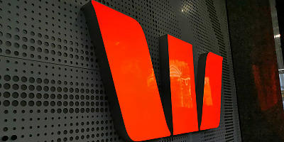 westpac sign wall hr knpfd4