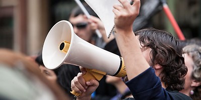 workers on strike hr kzxyw1