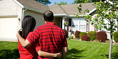 homeowners couple house mb g3dbrv