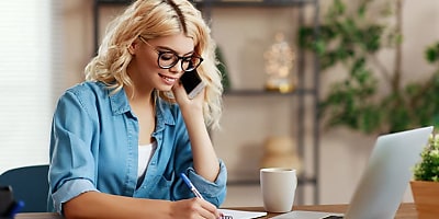 freelance talking phone ne