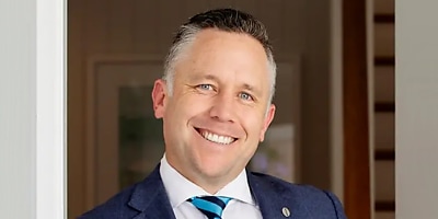 adrian knowles harcourts reb kzdjhi