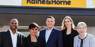 raine horne landsdale team reb pce5gu