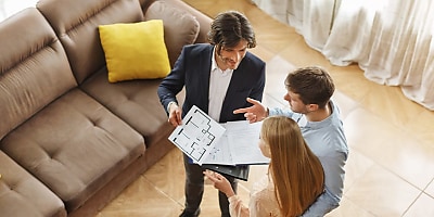 real estate agent selling clients reb bzo7zi