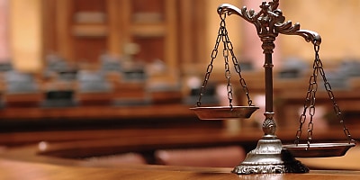 scales justice court reb bloqw7