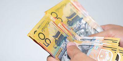 money cash hand spi