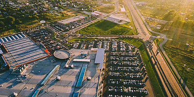 shopping mall aerial spi