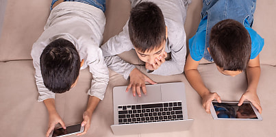 children using devices cd jbktbt