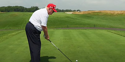 trump playing golf cd wqqpe7