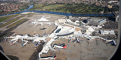 melbourne airport aerial lwavjq