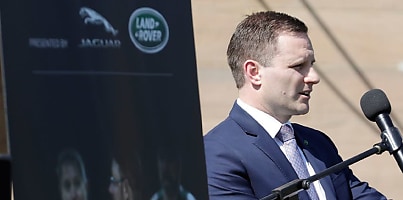 Alex Hawk Invictus 2020 Team