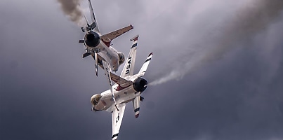 F 16 Fighting Falcons dc l3uek3