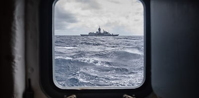 HMAS warramunga coral sea dc zfbspx