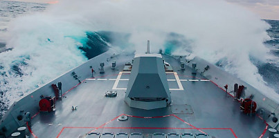 HMAS Brisbane sail ANNUALEX 2023 a805y6