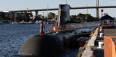 HMAS Dechaineux Port Melbourne dc cw7chu