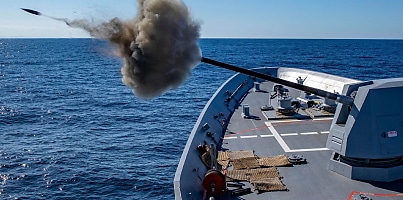 HMAS Hobart fires five inch gun dc tmnyij