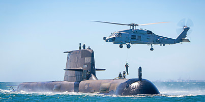 HMAS Rankin helicopter transfers dc bc7zpa