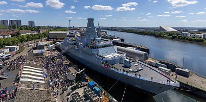 HMS Glasgow Christening Ceremony dc fphqtj