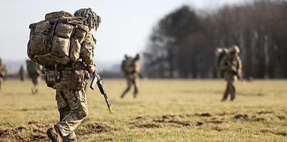 NZ soldiers training dc nzl9qt