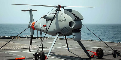 Royal Navy S100 Camcopter dc vv8pyj