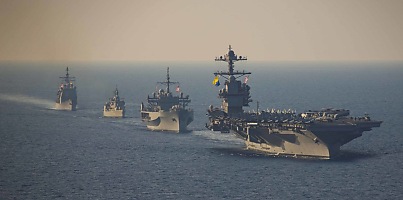 USS Gerald R Ford USS Mount Whitney HS Elli USS Normandy inizde
