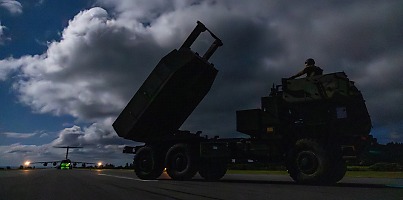 US Marines Corps HIMARS rocket launcher dc dmgqdj