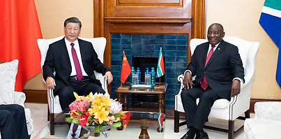 Xi Jinping and South African President Cyril Ramaphosa m03bgk
