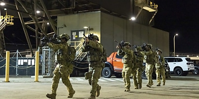 australian troops townsville port dc qwqnwz