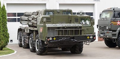 russian defence IDEX 2023 lj8lbp