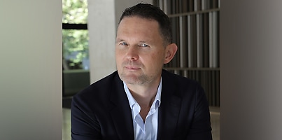 peter graves uipath au nz hr nqwpni