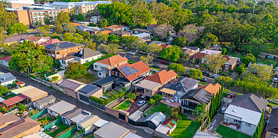 suburban residential houses street reb mhmwlb