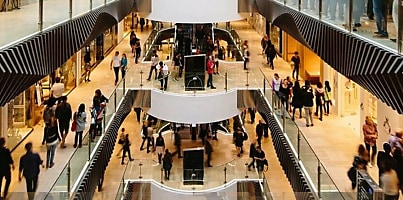 busy shopping centre reb coqywa